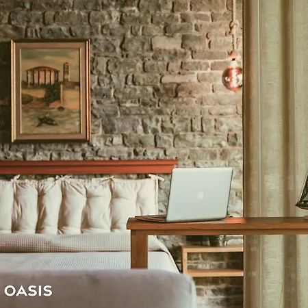 Kshira Oasis - Luxury 7-bedroom Qeparo