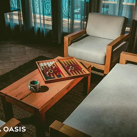 Kshira Oasis - Luxury 7-bedroom Apartment Qeparo